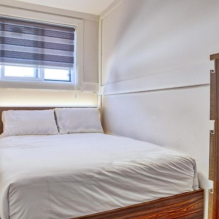 The Long Beach Resort - Beachfront Cottages & Townhouse Suites Wainfleet Bagian luar foto