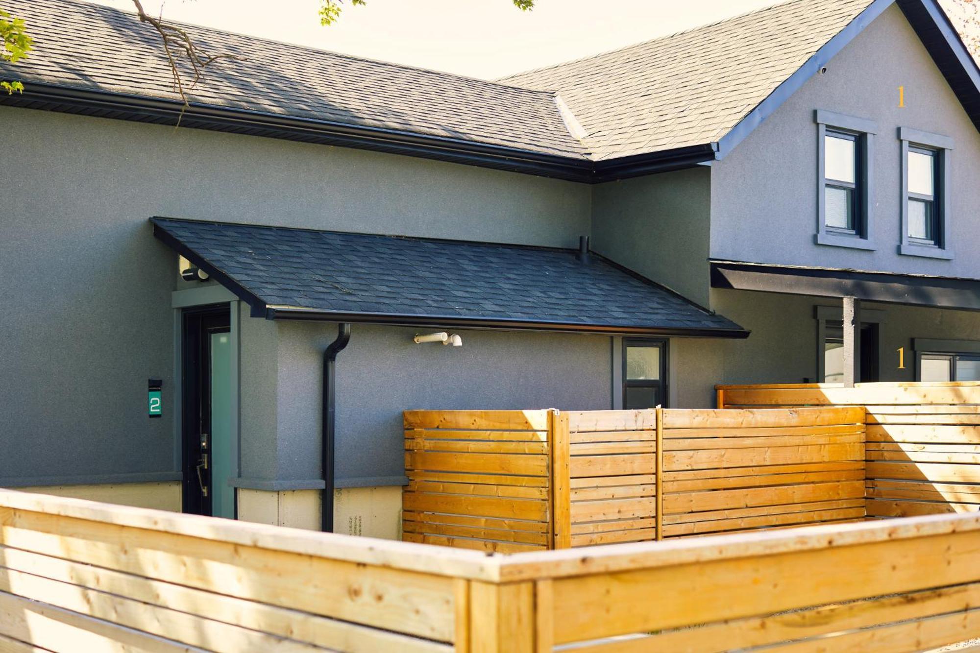 The Long Beach Resort - Beachfront Cottages & Townhouse Suites Wainfleet Bagian luar foto