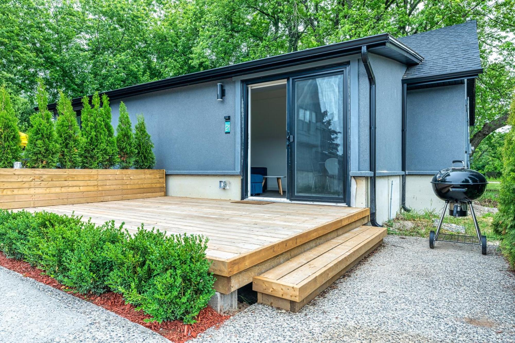 The Long Beach Resort - Beachfront Cottages & Townhouse Suites Wainfleet Bagian luar foto