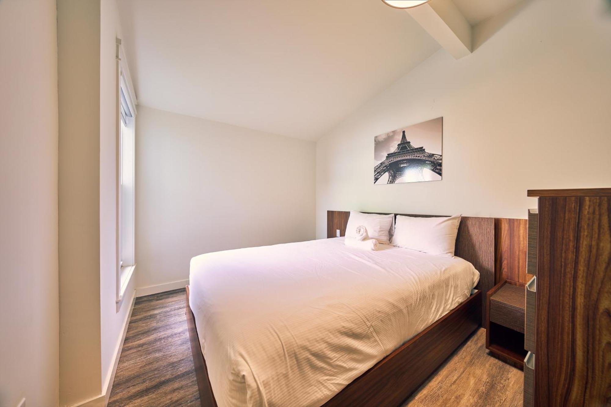 The Long Beach Resort - Beachfront Cottages & Townhouse Suites Wainfleet Bagian luar foto