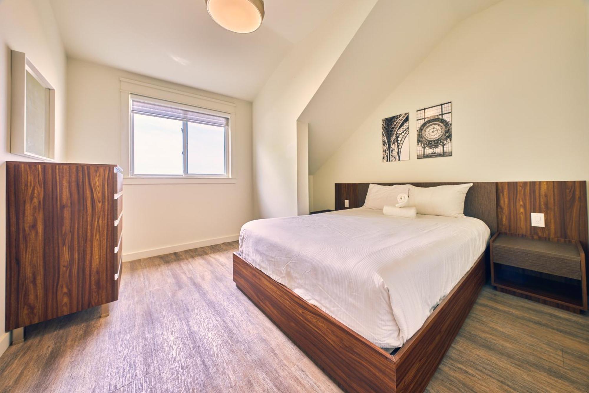 The Long Beach Resort - Beachfront Cottages & Townhouse Suites Wainfleet Bagian luar foto