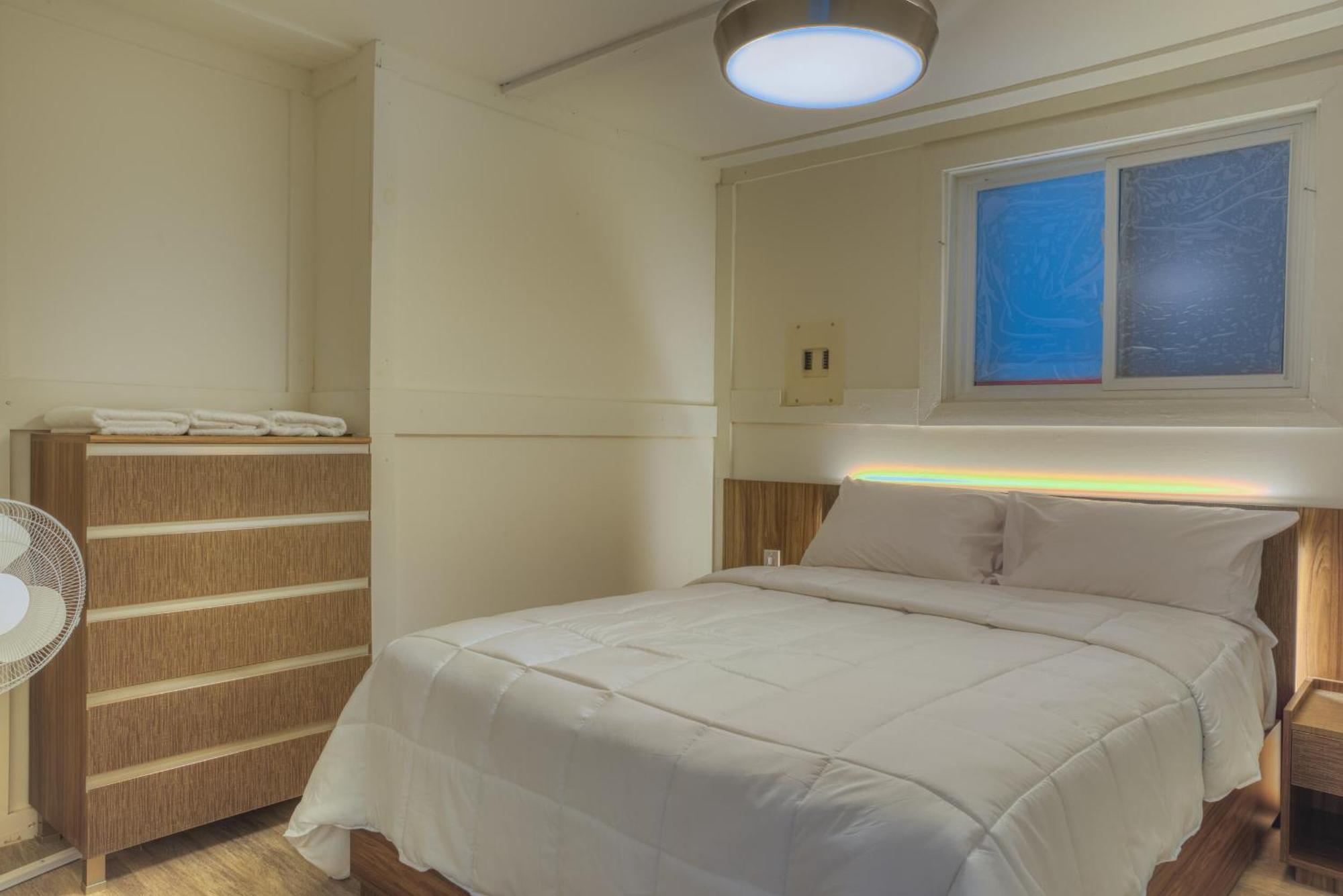 The Long Beach Resort - Beachfront Cottages & Townhouse Suites Wainfleet Bagian luar foto